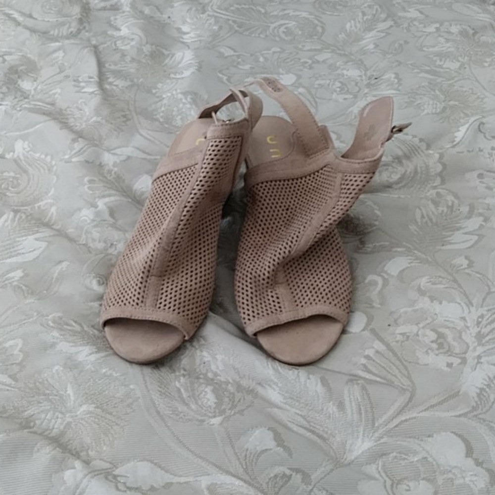 Shoes - Picture 2 of 2